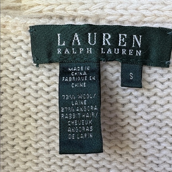 Lauren Ralph Lauren Cream Cable Knit Cardigan w unique closure. Roomy Sz S - Picture 6 of 6